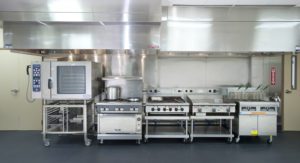 Read more about the article Old Commercial Baking Oven, Commercial Pizza Oven, Conveyor Oven